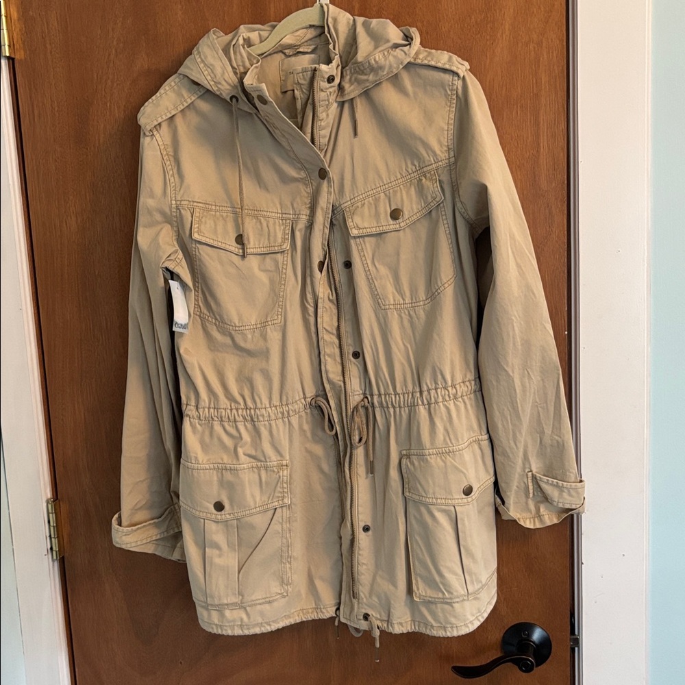 NWT Aritzia Talula Trooper Hooded Utility Jacket sz M medium - Picture 2 of 7